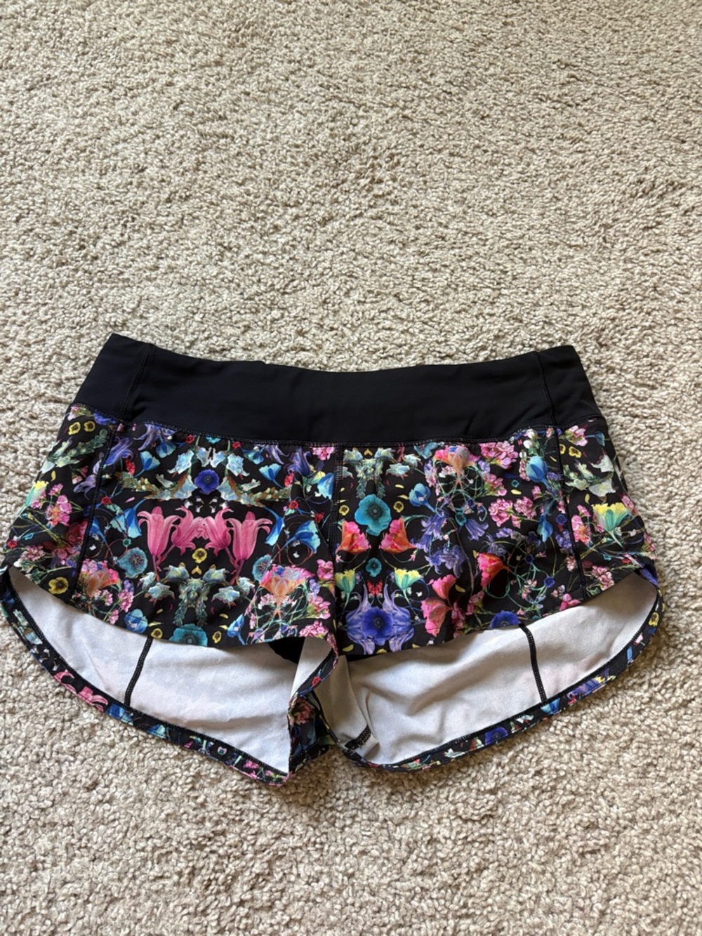 Lululemon shorts!